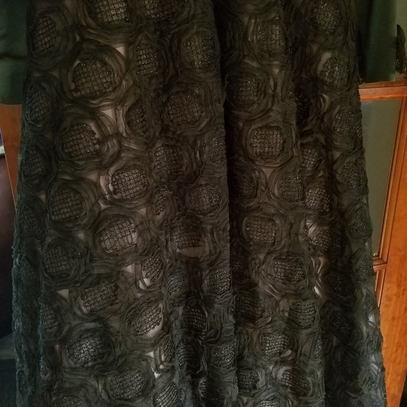 Olive green formal gown - Picture 9 of 10
